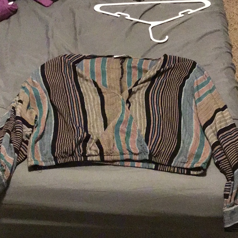 COPY - Cute stripped long sleeve crop top